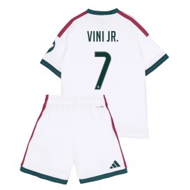 Billiga Real Madrid Vinicius Junior #7 Barnkläder Hemma fotbollskläder till baby 2026-27 Kortärmad (+ Korta byxor)